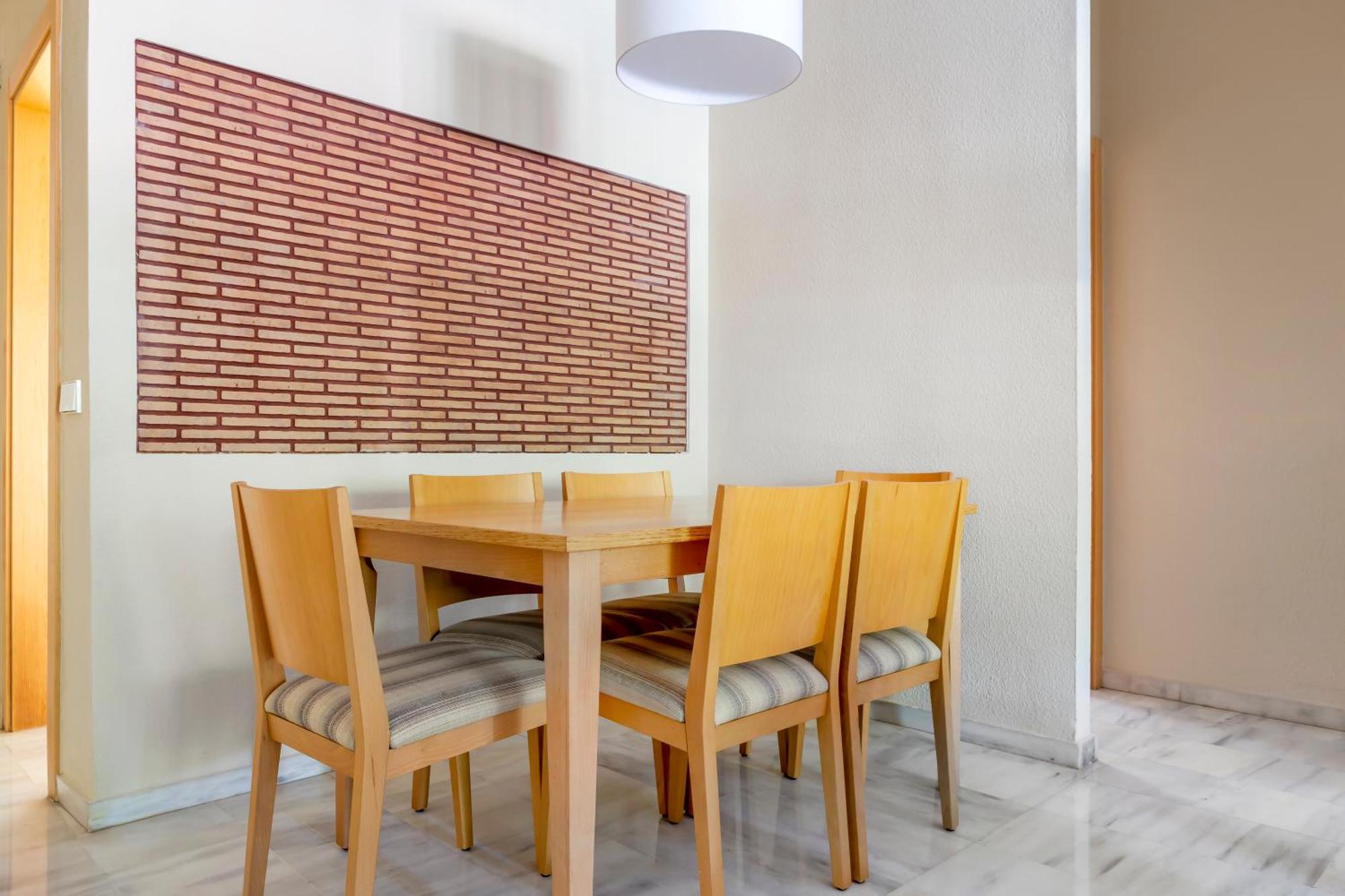 One-Bedroom Apartment,1546991512:JPEG